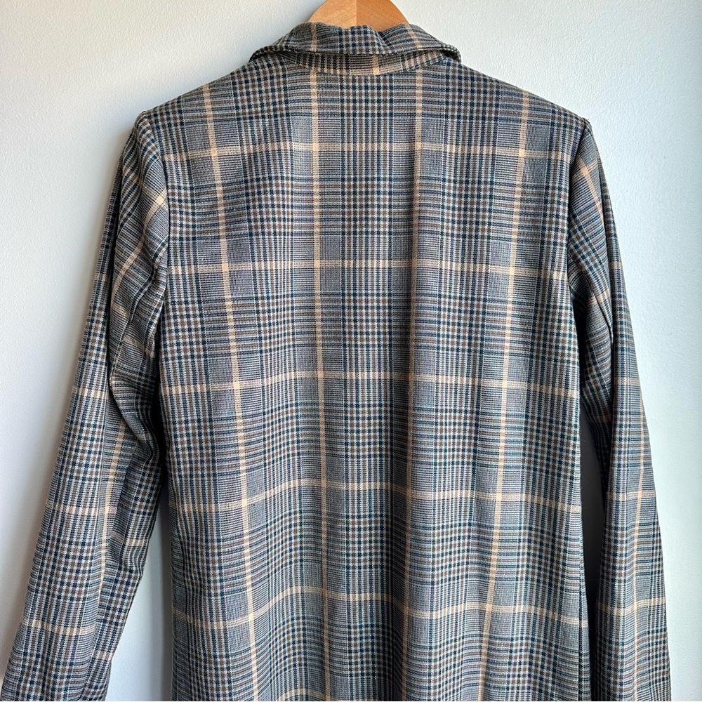 Revolve - Lovers + Friends plaid trench coat - Picture 8 of 9